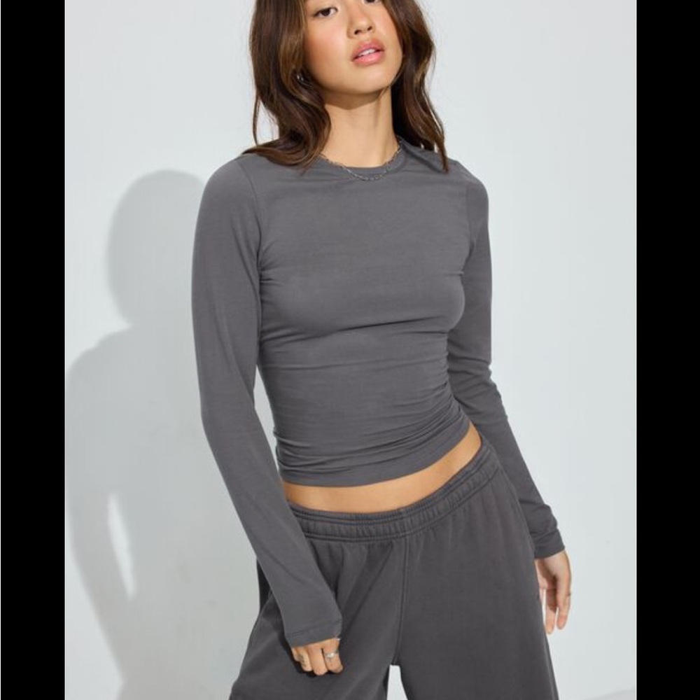 🩶🩶 GARAGE Estelle Longline Long Sleeve Top-size XS 🩶🩶